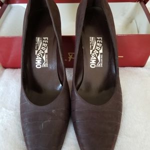Authentic Vintage Grape Calf Croc Ferragamo pumps